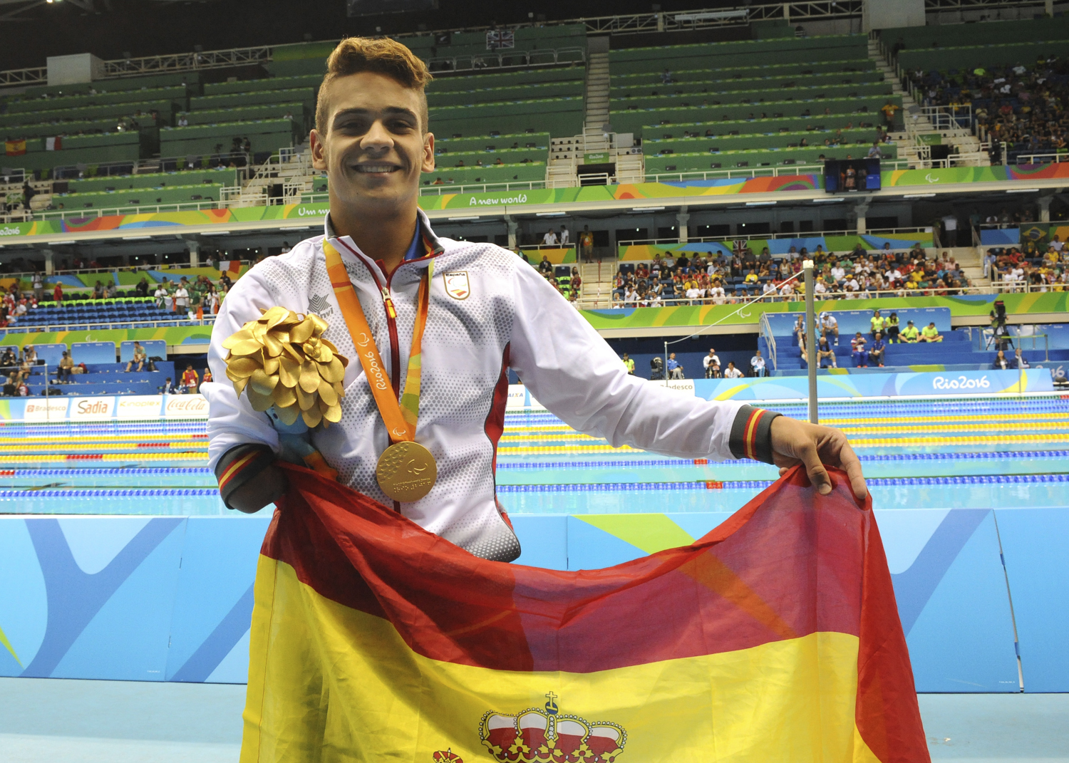 Oscar Salguero, medalla de oro en los 100m braza masculino (categoría SB8)